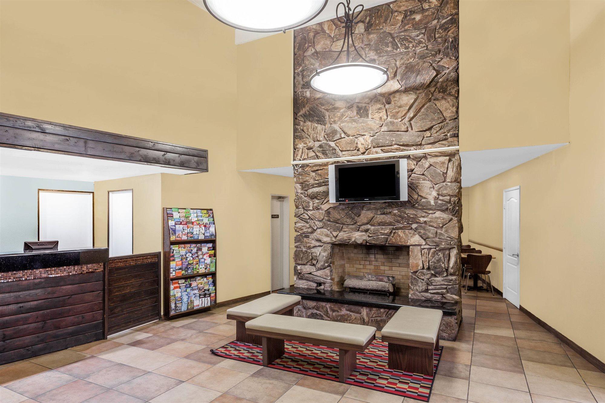 Super 8 By Wyndham Oceanside Marty'S Valley Inn Luaran gambar