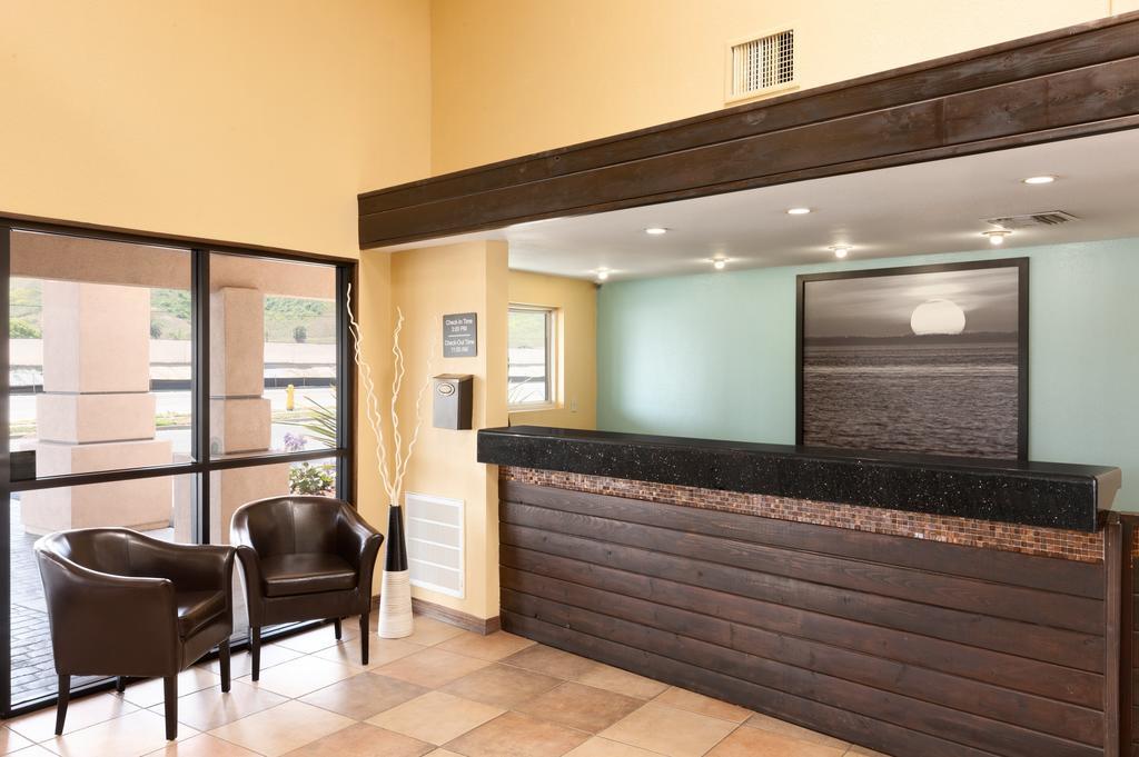 Super 8 By Wyndham Oceanside Marty'S Valley Inn Luaran gambar