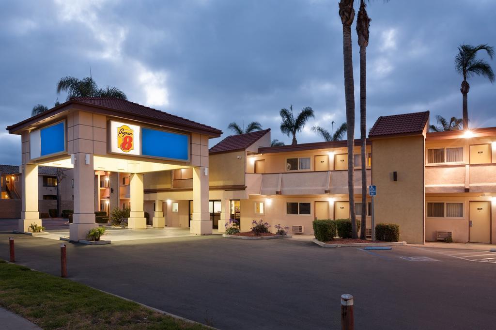 Super 8 By Wyndham Oceanside Marty'S Valley Inn Luaran gambar