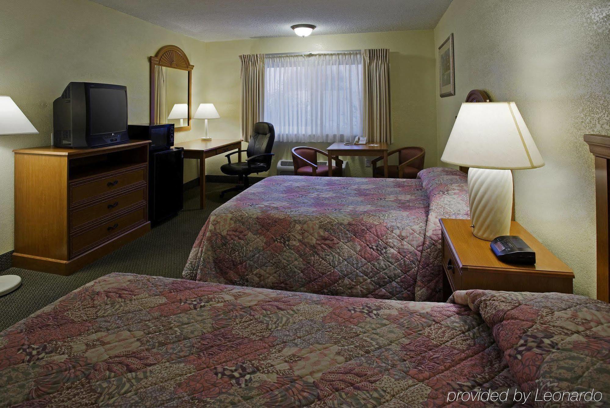Super 8 By Wyndham Oceanside Marty'S Valley Inn Bilik gambar