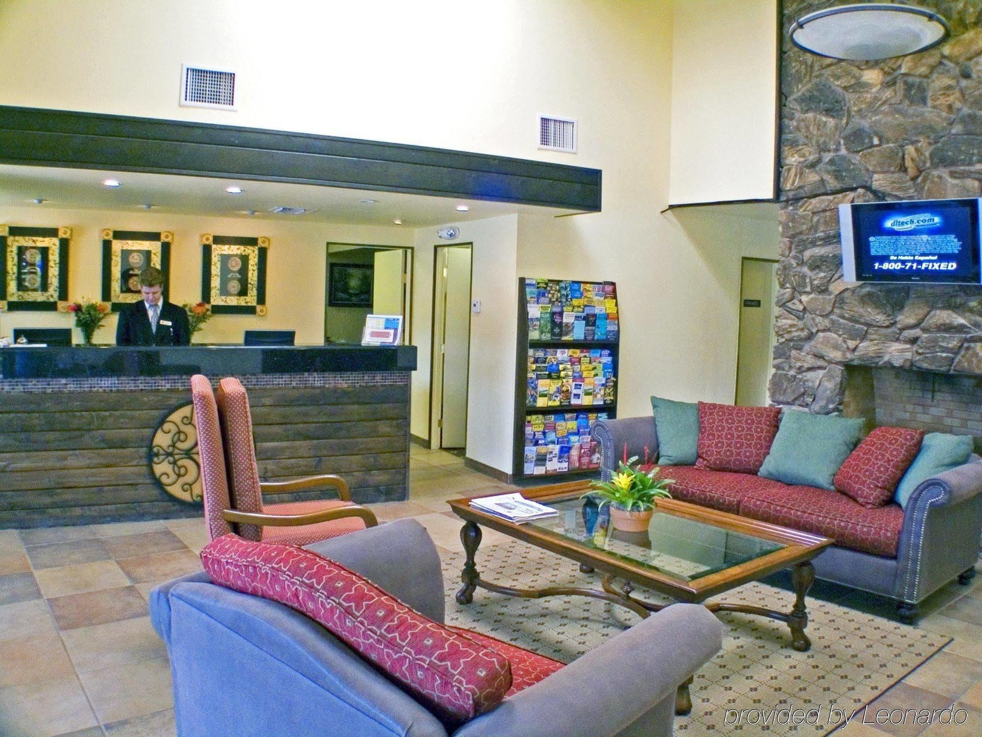 Super 8 By Wyndham Oceanside Marty'S Valley Inn Dalaman gambar