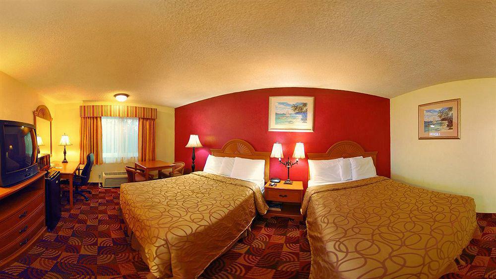 Super 8 By Wyndham Oceanside Marty'S Valley Inn Luaran gambar